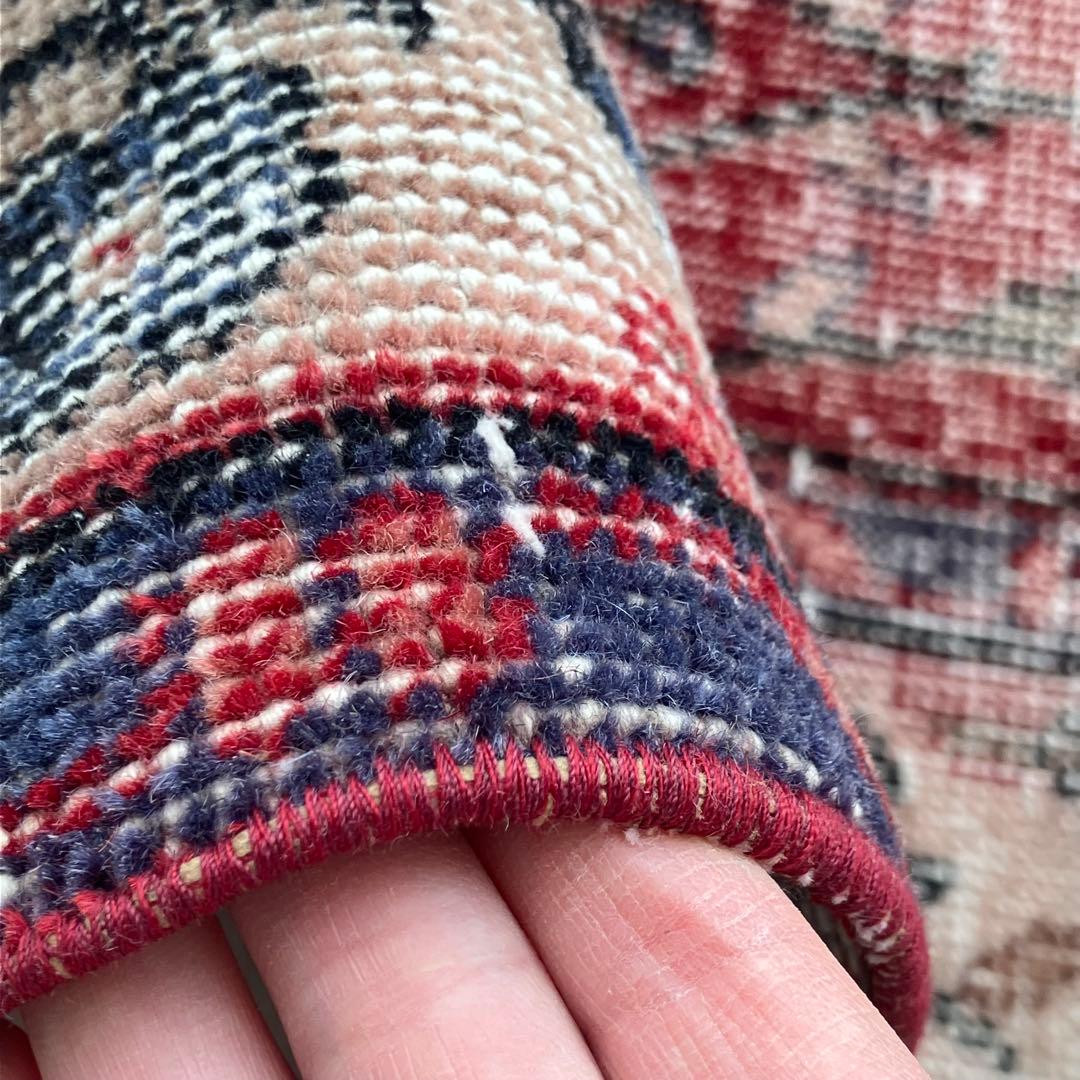 レッド64×222フローラル　ミルキー　ランナー　ロング　トルコヴィンテージラグ