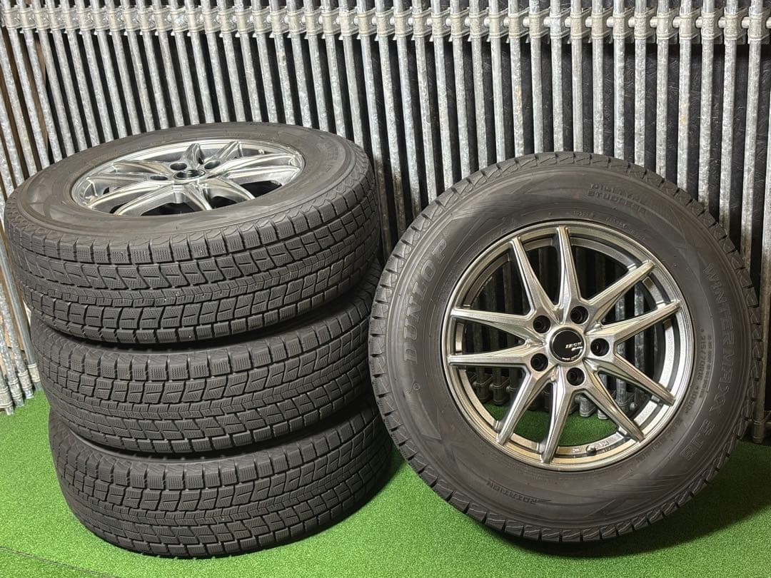 バリ溝‼️ダンロップSJ8 215/70R16スタットレスタイヤホイール4本