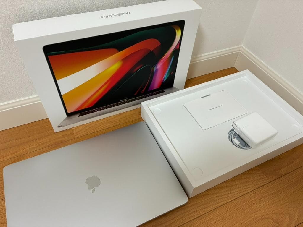 MacBook Pro 16インチ シルバー Intel・16GB・500GB