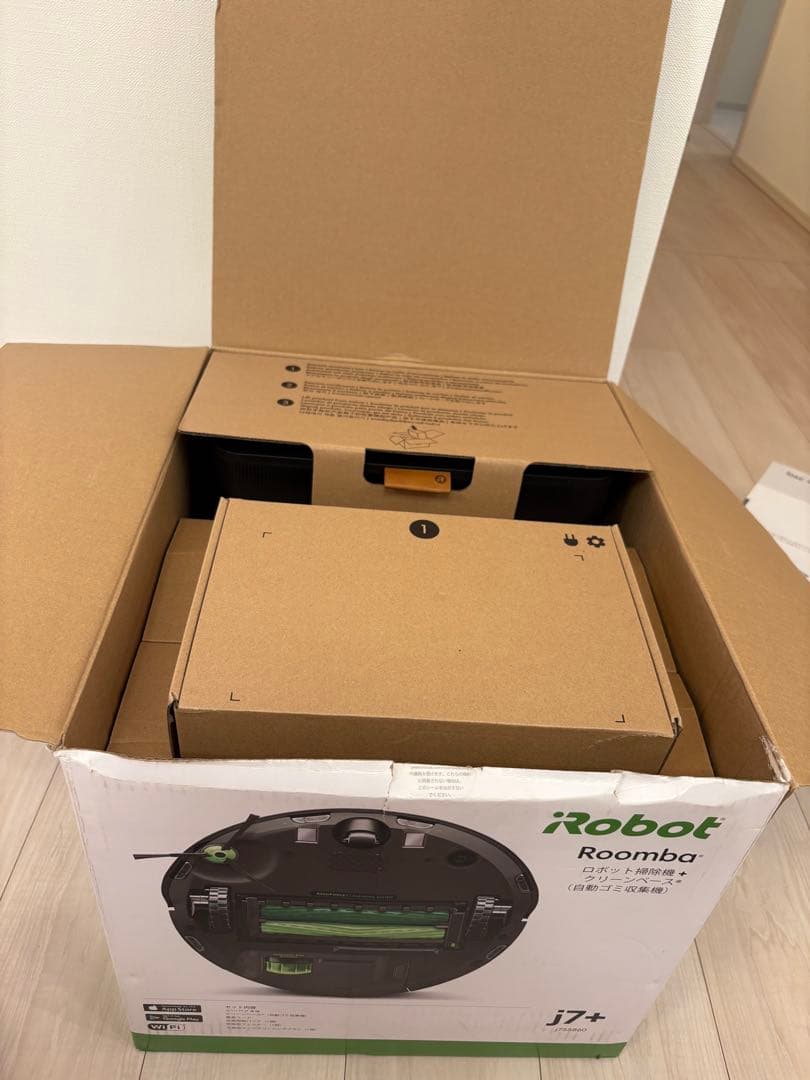 【美品】iRobot Roomba j7+ 本体