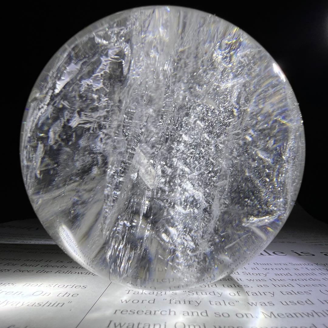 ✳️☆逸品☆透明度とギラギラ煌めくクラックと虹‼️✨レインボー 水晶 丸玉 天然石