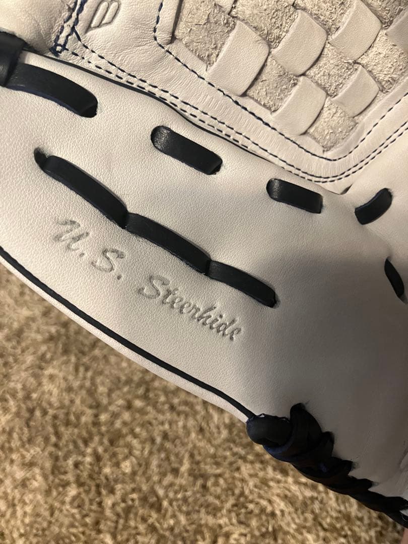 デレク ジーター 引退記念 グローブ