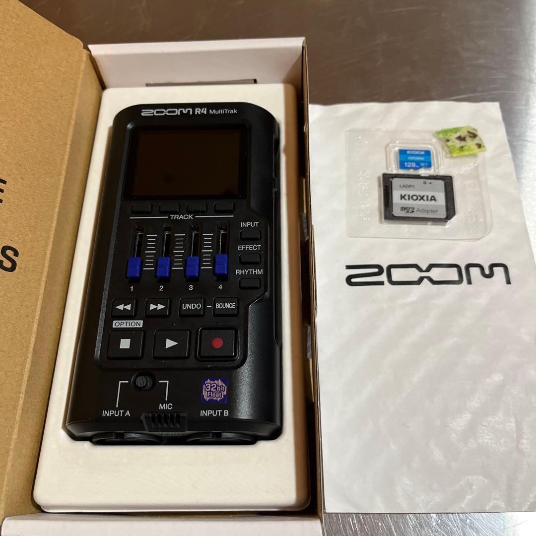 美品❗️ZOOM R4 マルチトラックレコーダー　 SDカード付き
