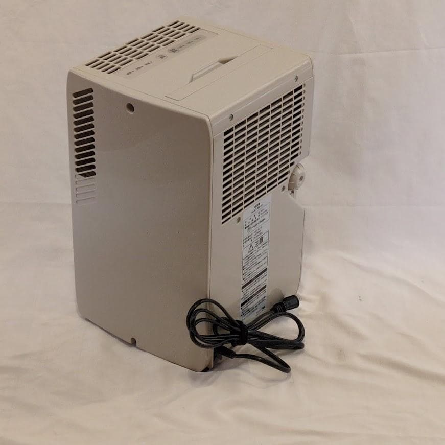 アイリスオーヤマ コンプレッサー式除湿機 KIJC-J56 ベージュ 動作確認済