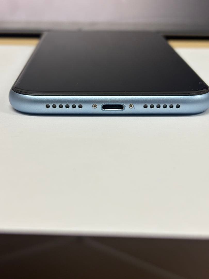 Apple iPhone XR 青 本体（128GB）