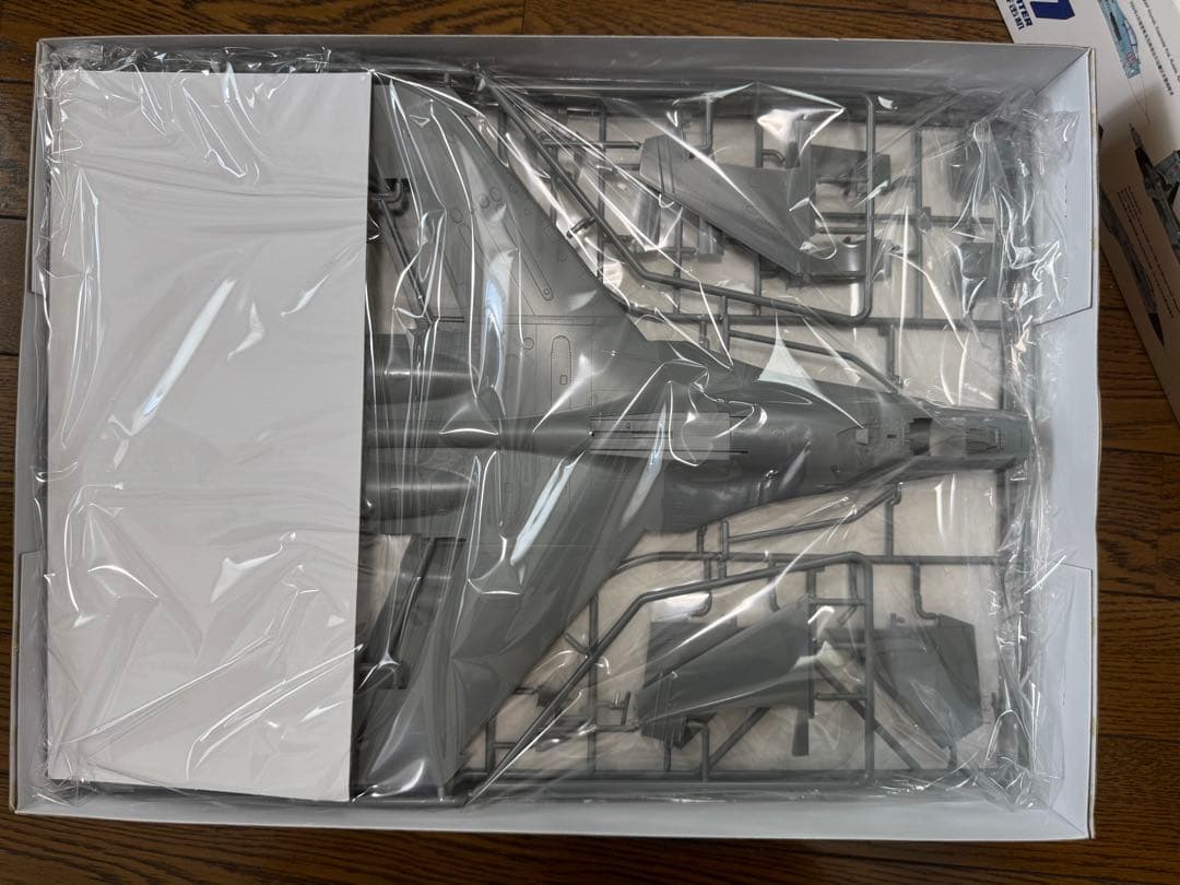 G.W.H. Su-27 Flanker B 1/48 プラモデルキット