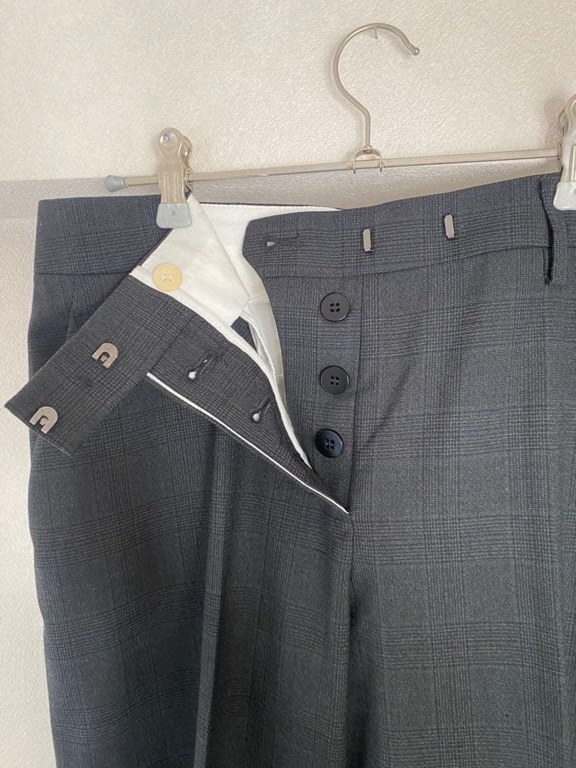 miumiu 23SS ダークグレー　プリンスオブウェールズ　スラックス
