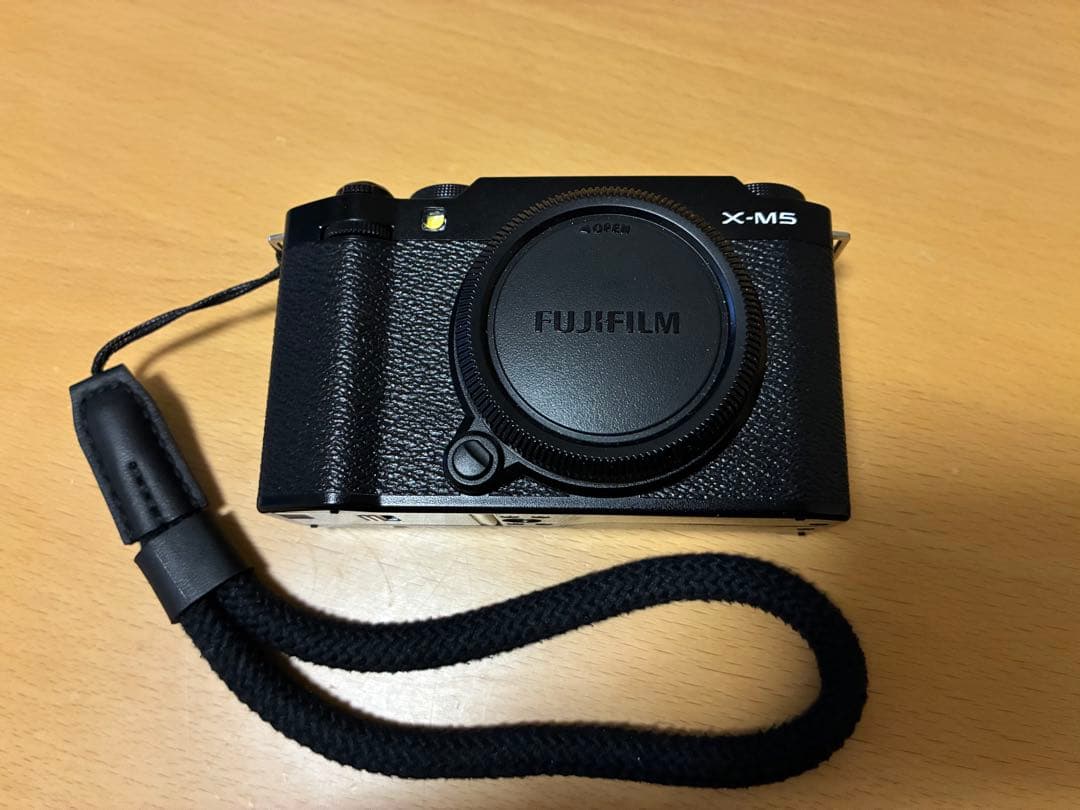 （Tony ）FUJIFILM X-M5 ミラーレスカメラ（グリップ付）