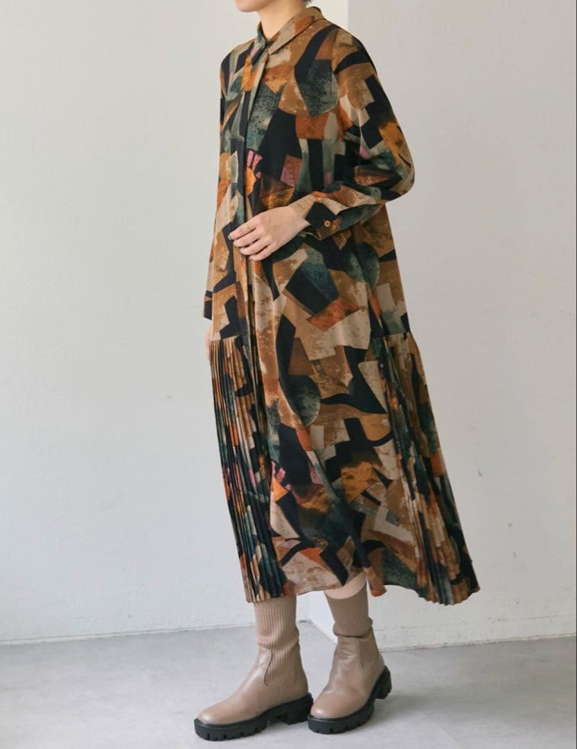 ear PAPILLONNER(イア パピヨネ) 襟付きプリーツワンピ