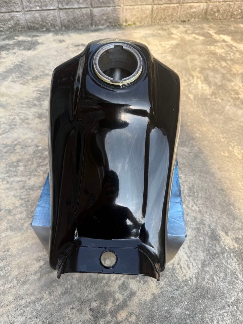 tw200 tw225 純正タンク　リペイント