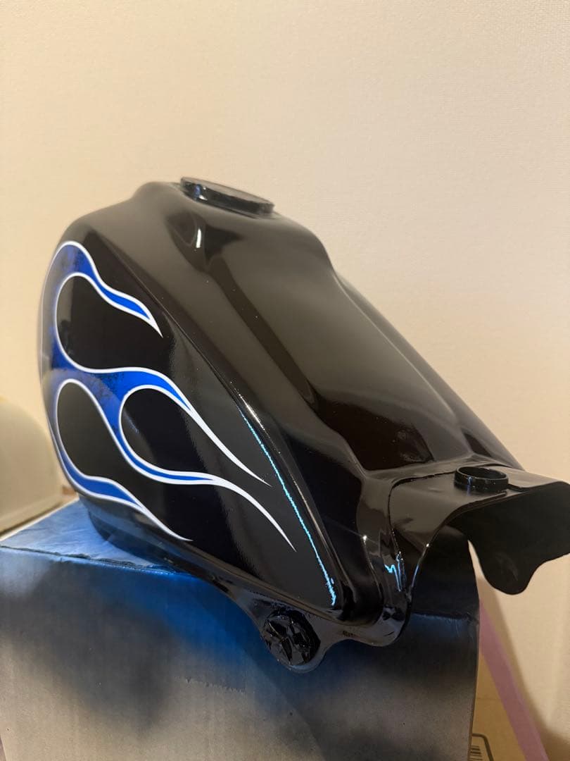 tw200 tw225 純正タンク　リペイント