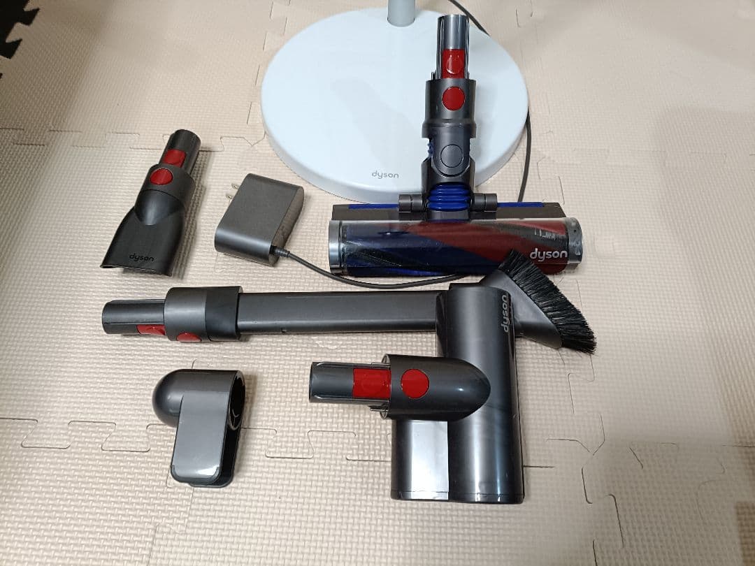 プ*ン様 Dyson SV21 micro1.5kg コンプリート 本体 充電ス