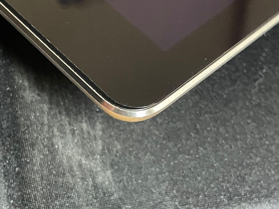 iPad Air2 9.7インチ シルバー セルラーモデル 64GB 動作確認済