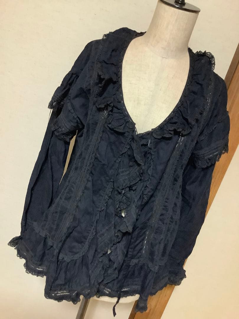 もちこ　ピンクハウス黒　オーバーブラウス