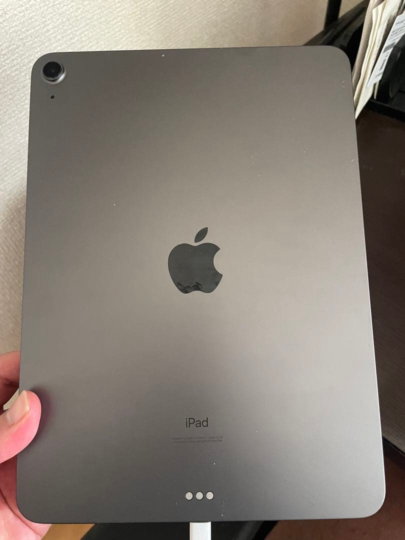 【ジャンク】Apple iPad Air 4世代 スペースグレー 画面ひび割れ