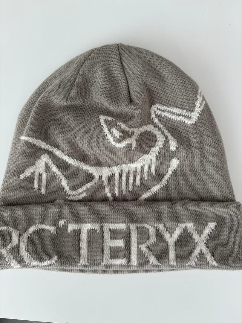 ARC'TERYX ベージュ ニット帽