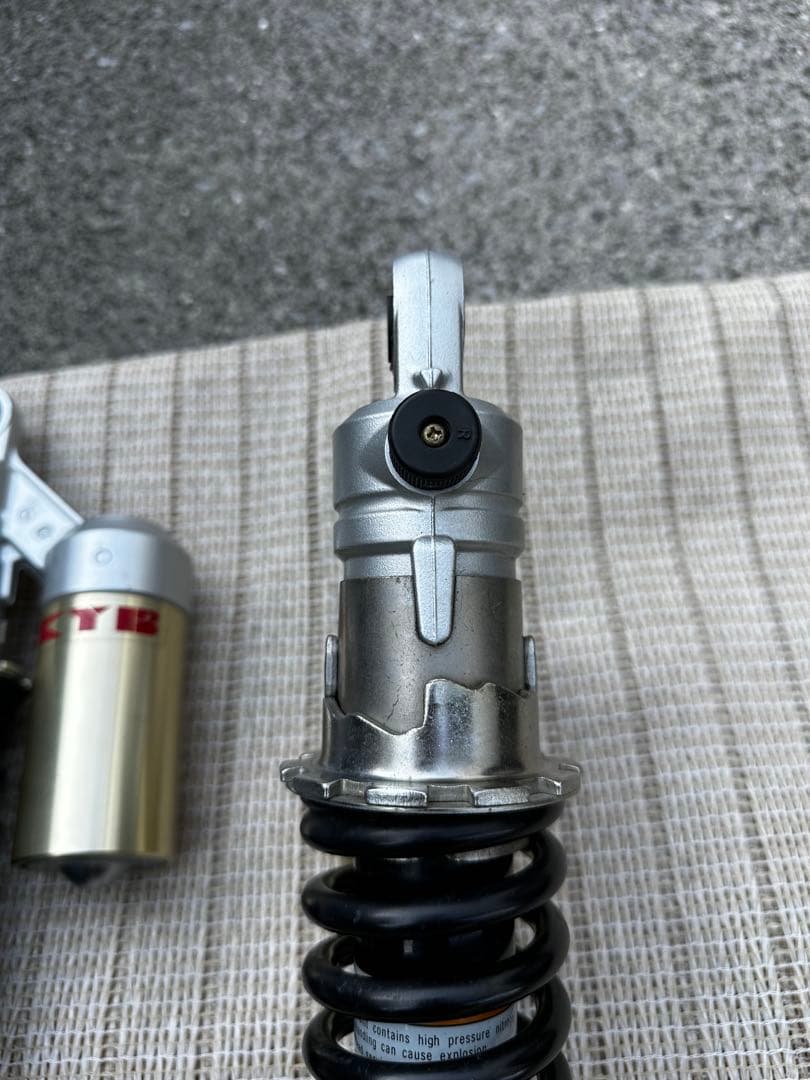 ZRX1100 逆輸入車仕様　純正リアサスペンション360ミリ