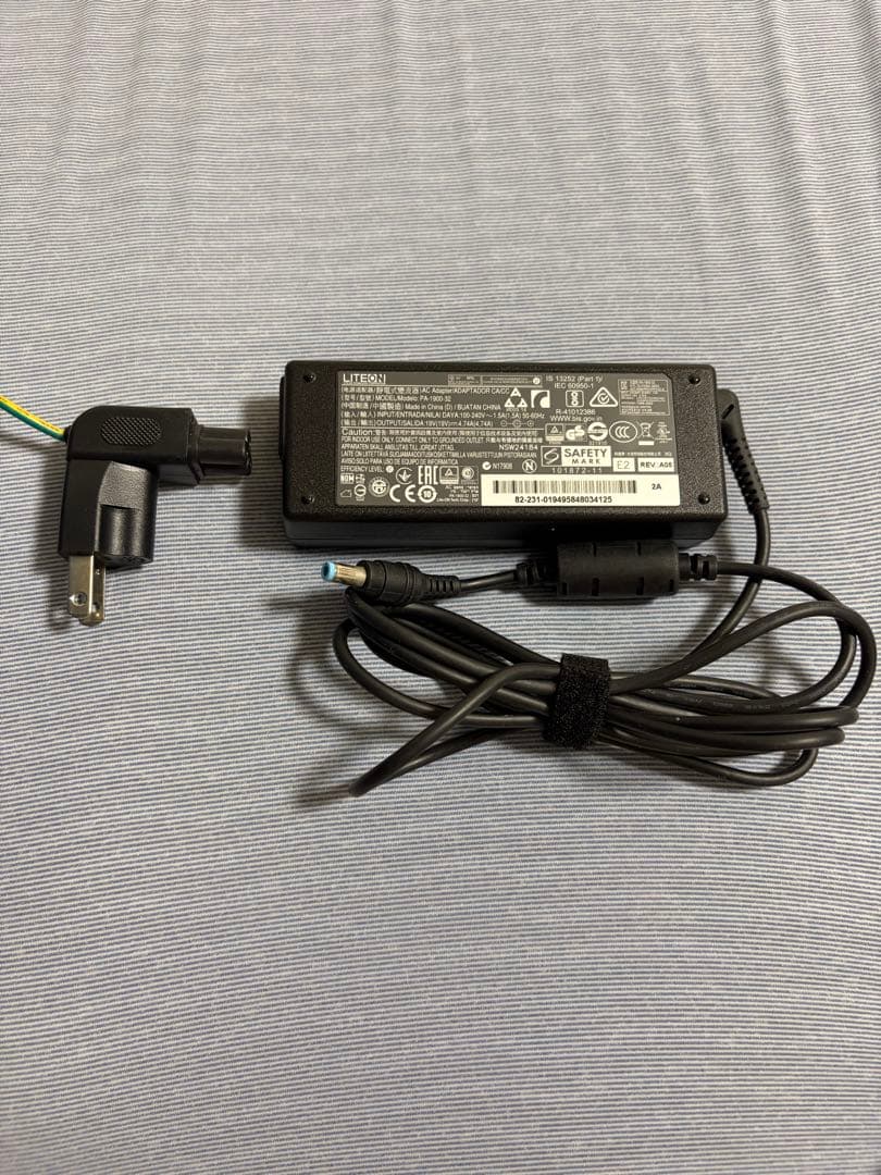 Intel NUC ミニPC NUC8I5BEK Windows11 