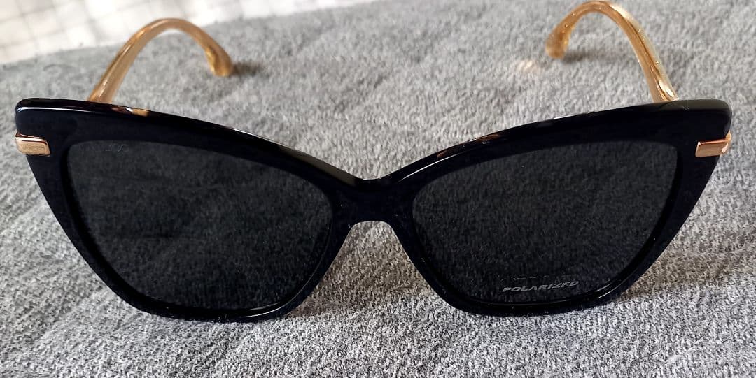 未使用　ジミーチュウ　サングラス　SELBY G/S キャットアイ