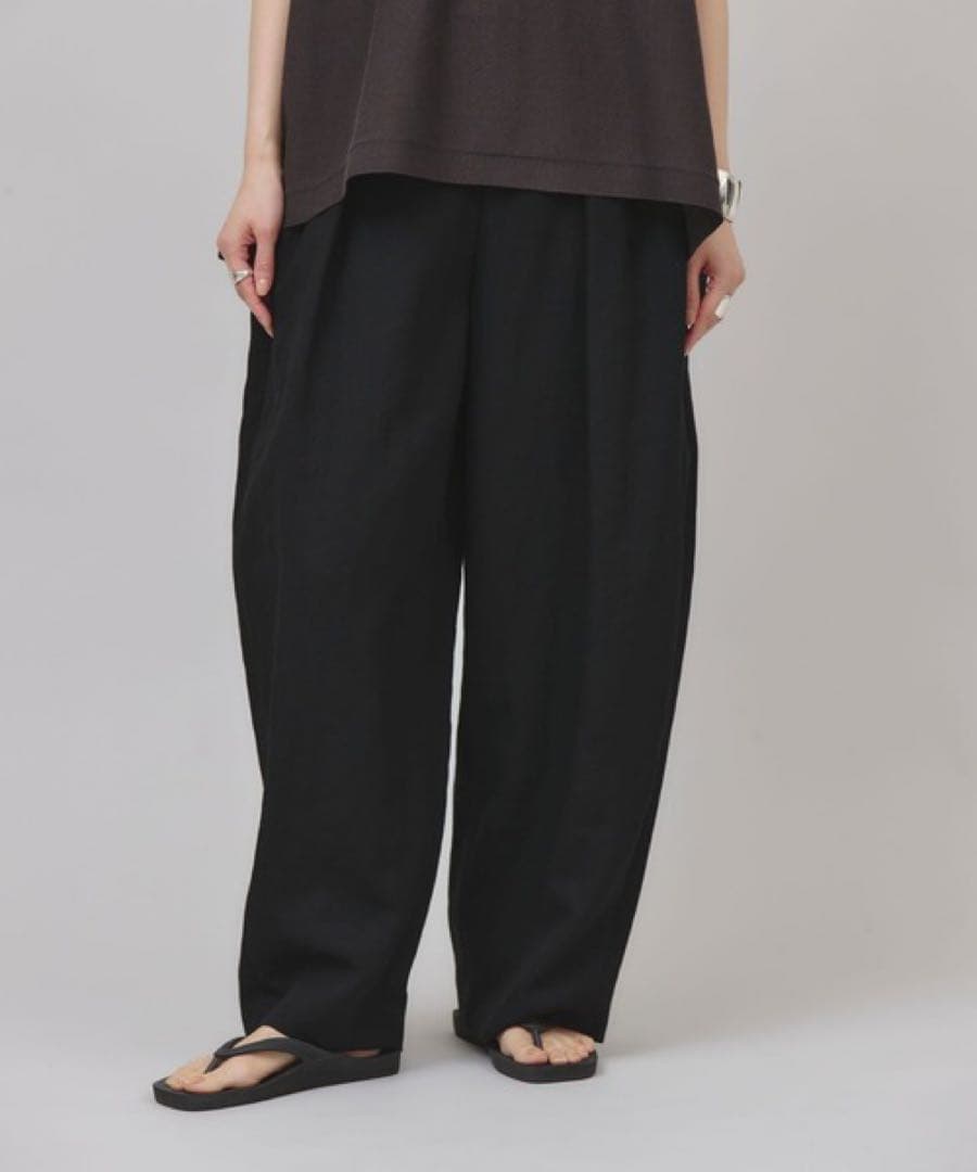 Curensology （カレンソロジー） プレーンツータックパンツ　黒　38