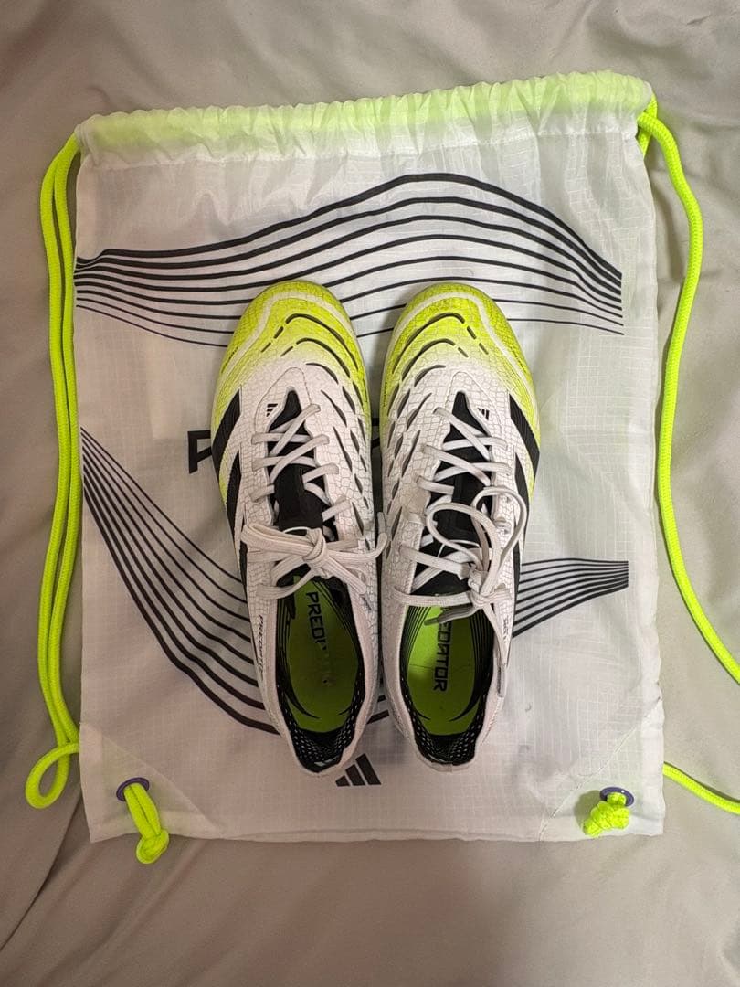 PREDATOR ELITE HGAG JPN サッカーシューズ