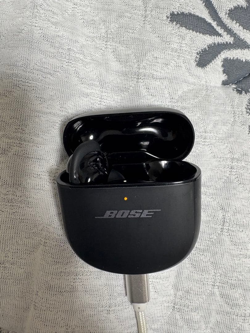 BOSE QUIET COMFORT ULTRA純正箱付(充電ケースと左耳のみ)
