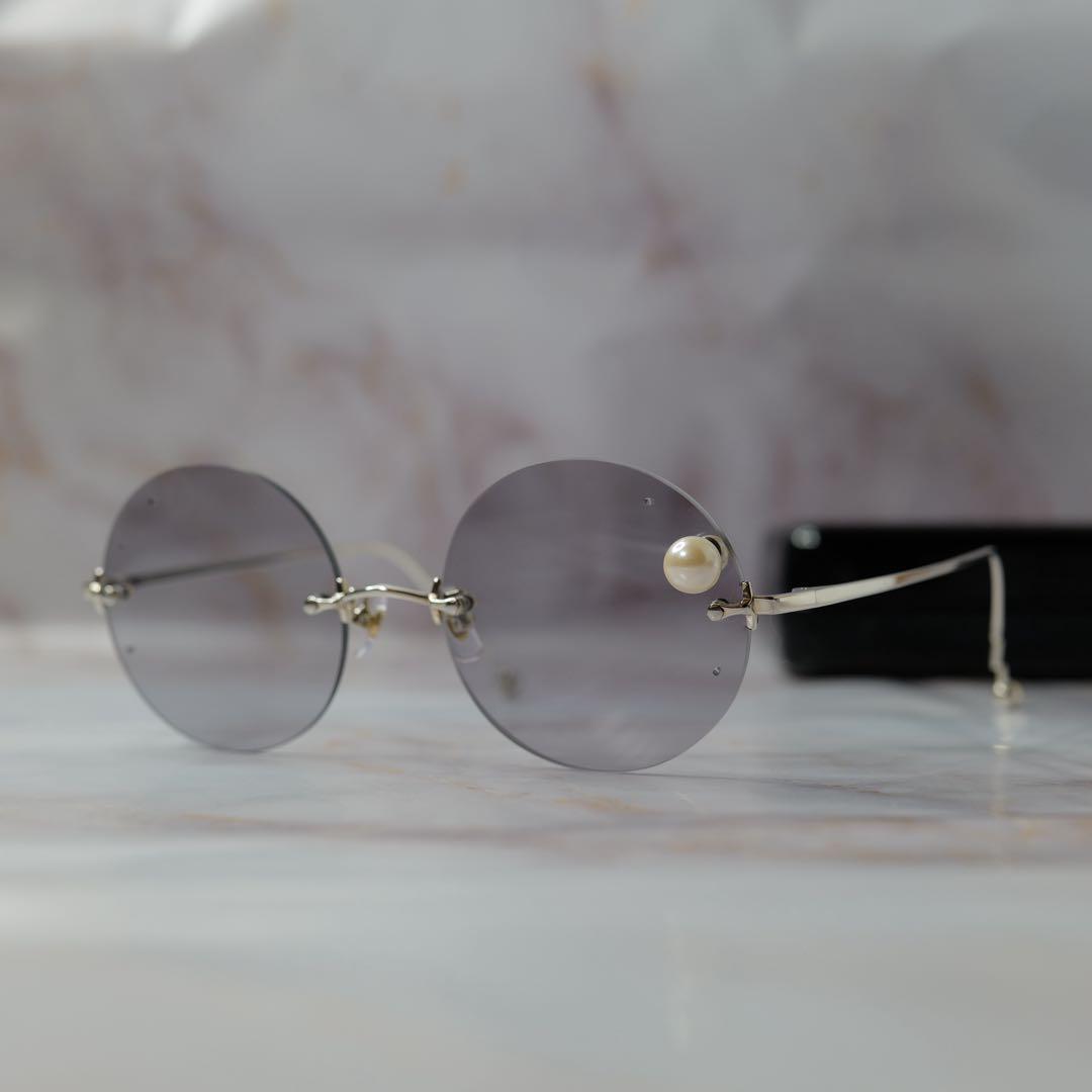 megane and me パール ピアス ラウンド サングラス ケース付き