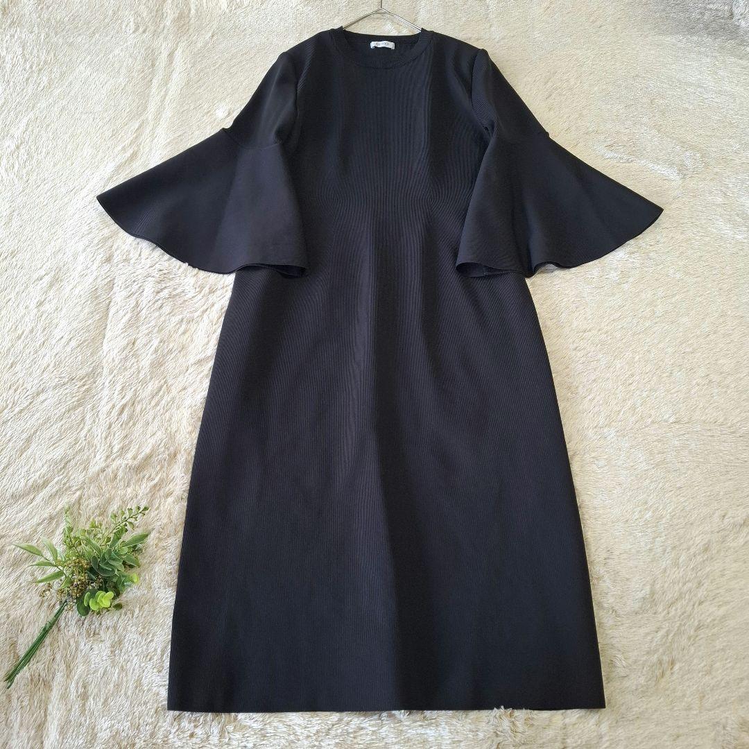 ADOREアドーア フォルムドニットワンピース フレア袖 ブラック ロング 38