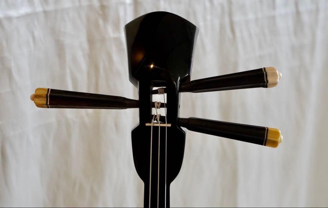 昭和の八重山黒木ウジラー與那風真壁型三線　良く響きます※大特価販売！