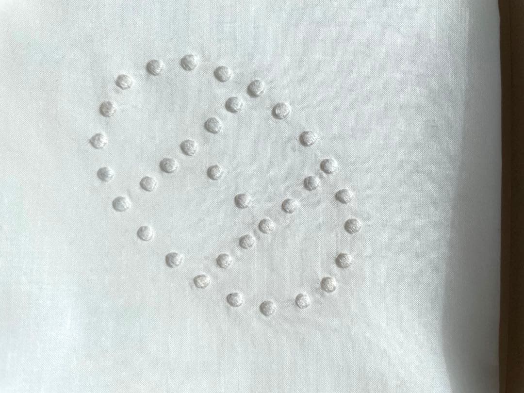 【未使用】HERMESエルメス ハンカチ Hロゴ刺繍　ホワイト　白　コットン