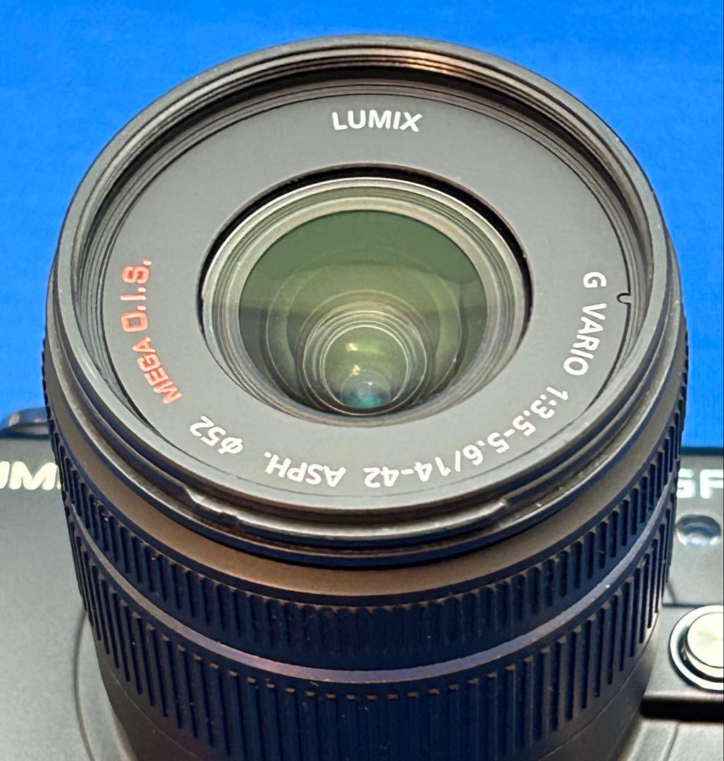 Panasonic DMC-GF2 14-42mmレンズセット