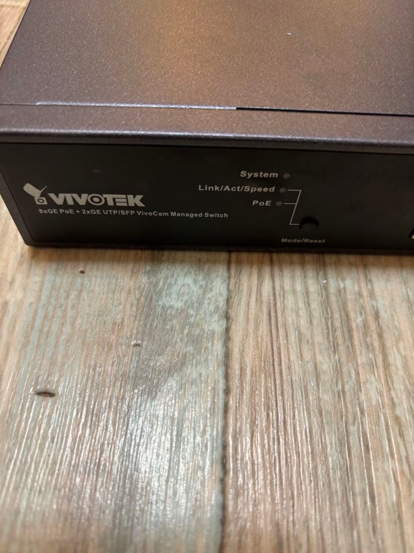 VIVOTEK AW-GEV-104A-130 8ポート por スイッチ