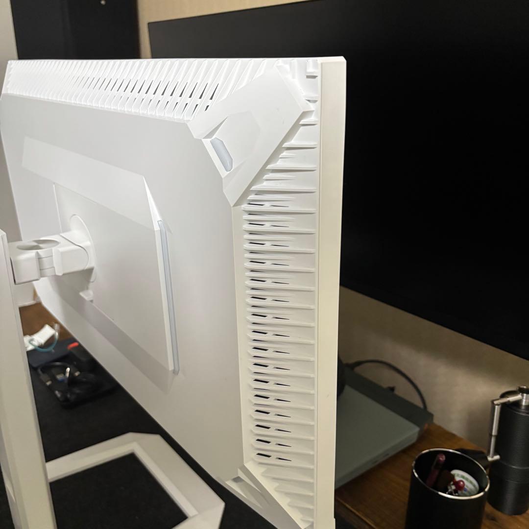 INNOCN 27M2V lite モニター　27インチ　4K UHD