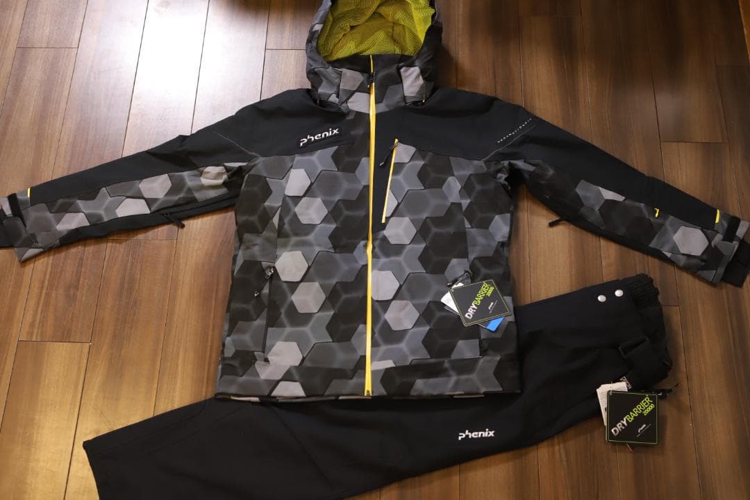新品★Phenix スキーウェア上下 Lサイズ(175cm)定価74,800