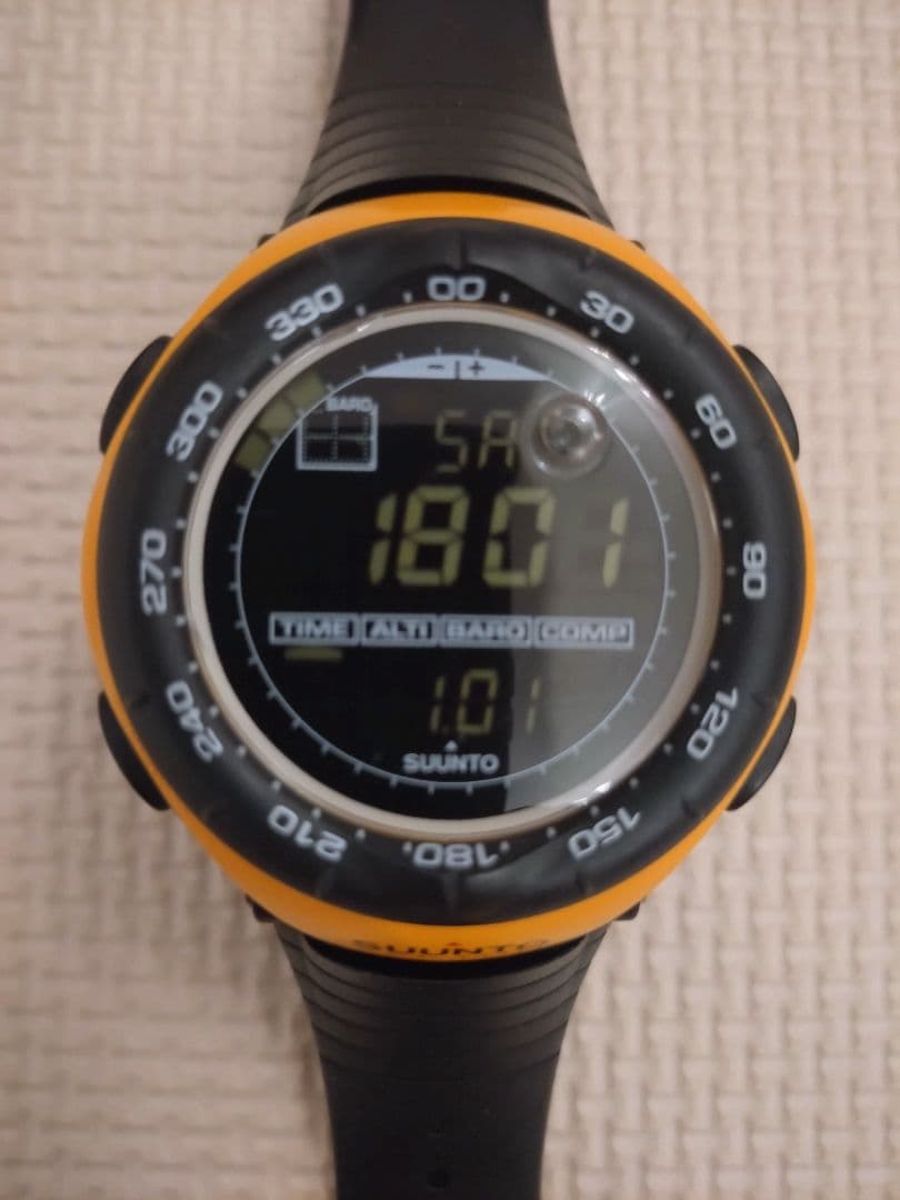 超美品 限定 SUUNTO VECTOR スント イエロー