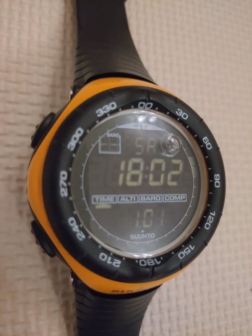 超美品 限定 SUUNTO VECTOR スント イエロー