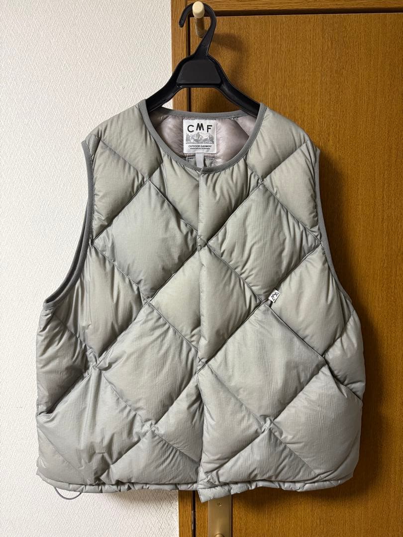 COMFY OUTOOR GARMNT シーエムエフダウンベスト