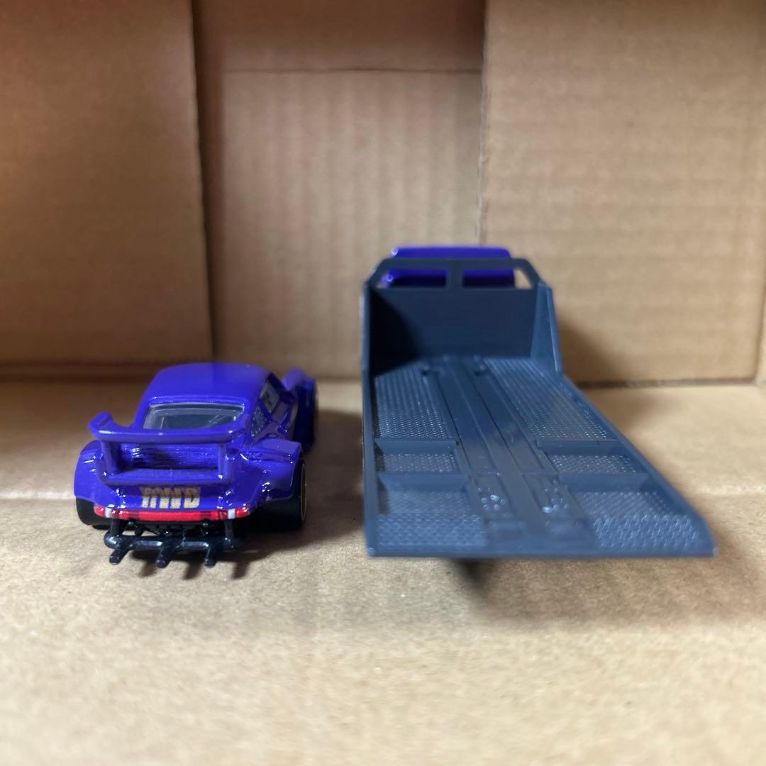 ホットウィール　1/64 RWB ポルシェ　930 トランスポート