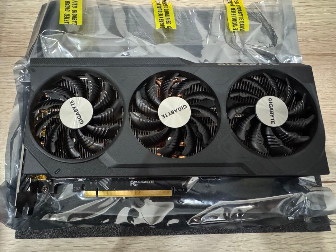 GIGABYTE　RTX4070ti