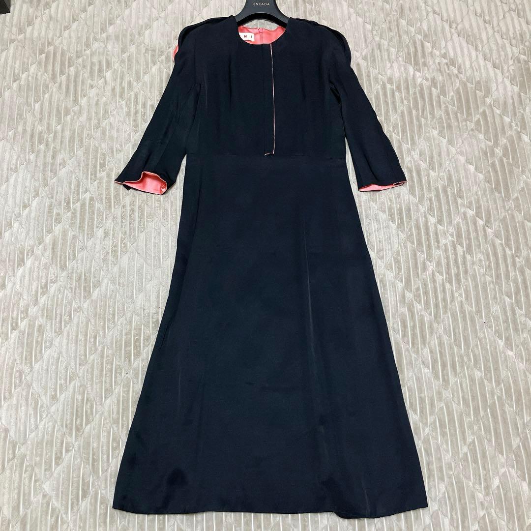 マルニ　ワンピース　ブラック　ピンク