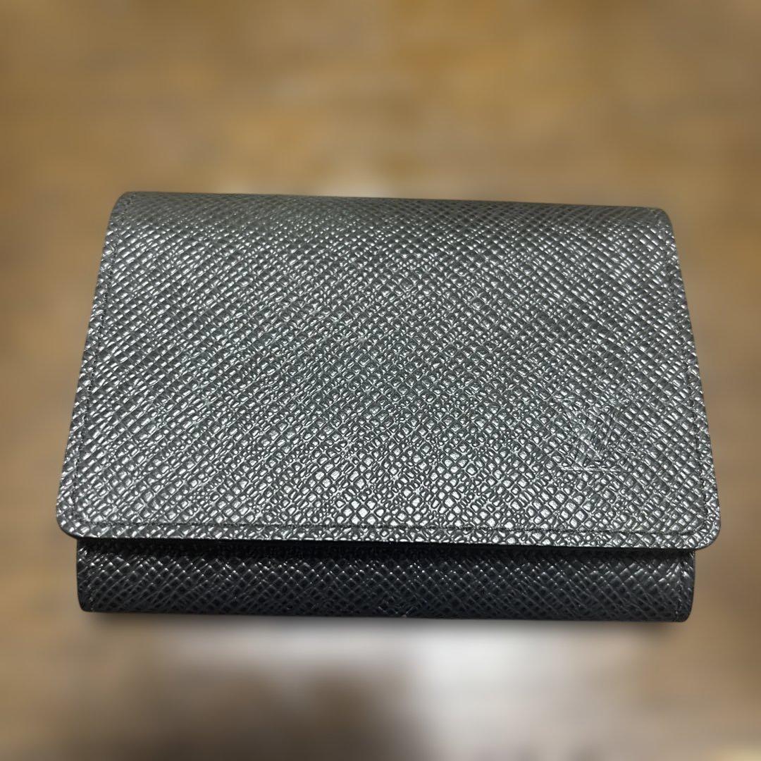 LOUIS VUITTON　名刺入れ