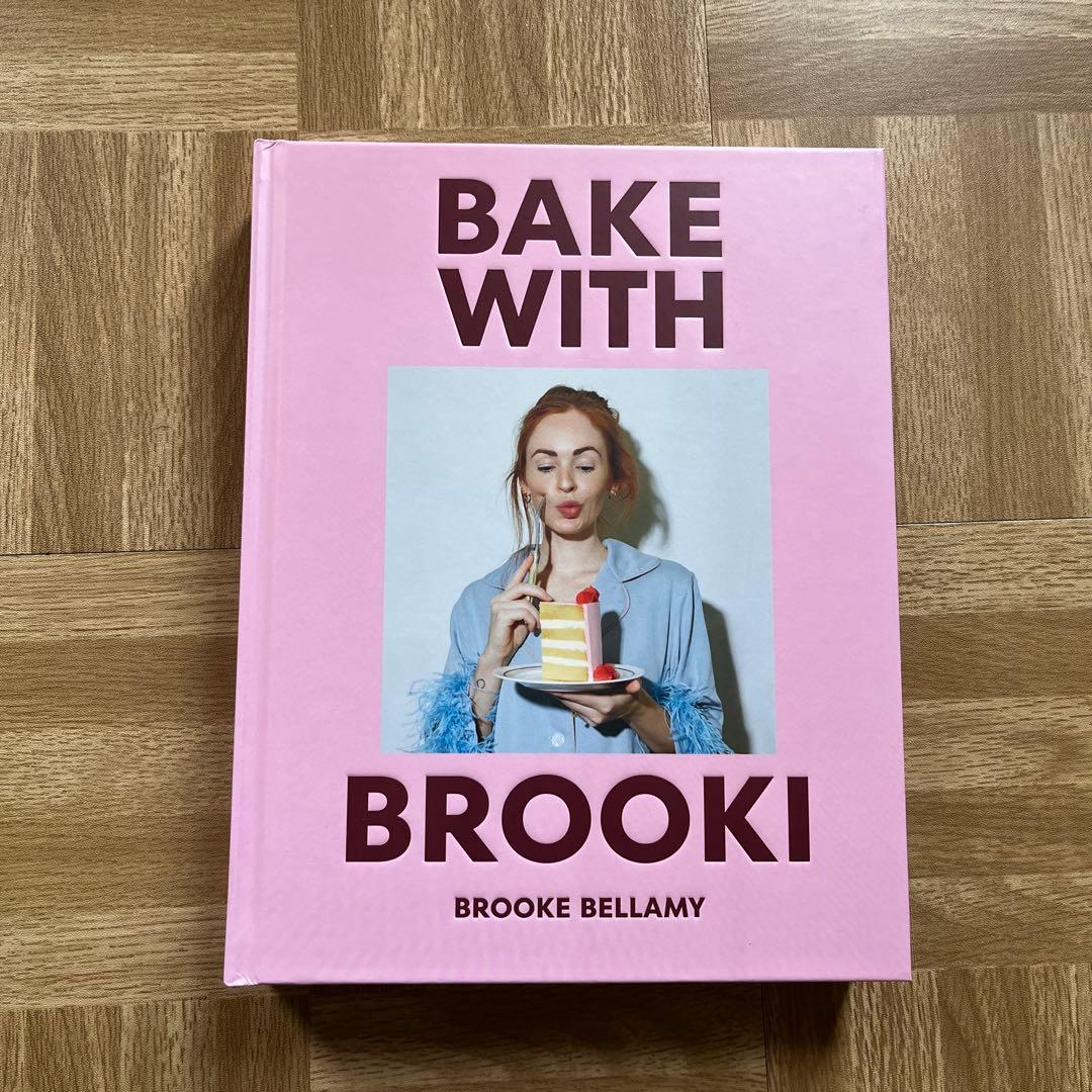 洋書 Bake with Brookie