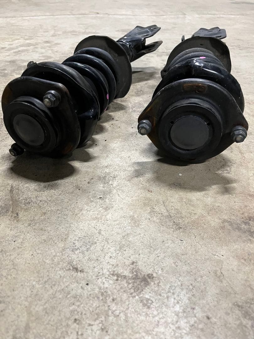 LA400 純正ショック　l275