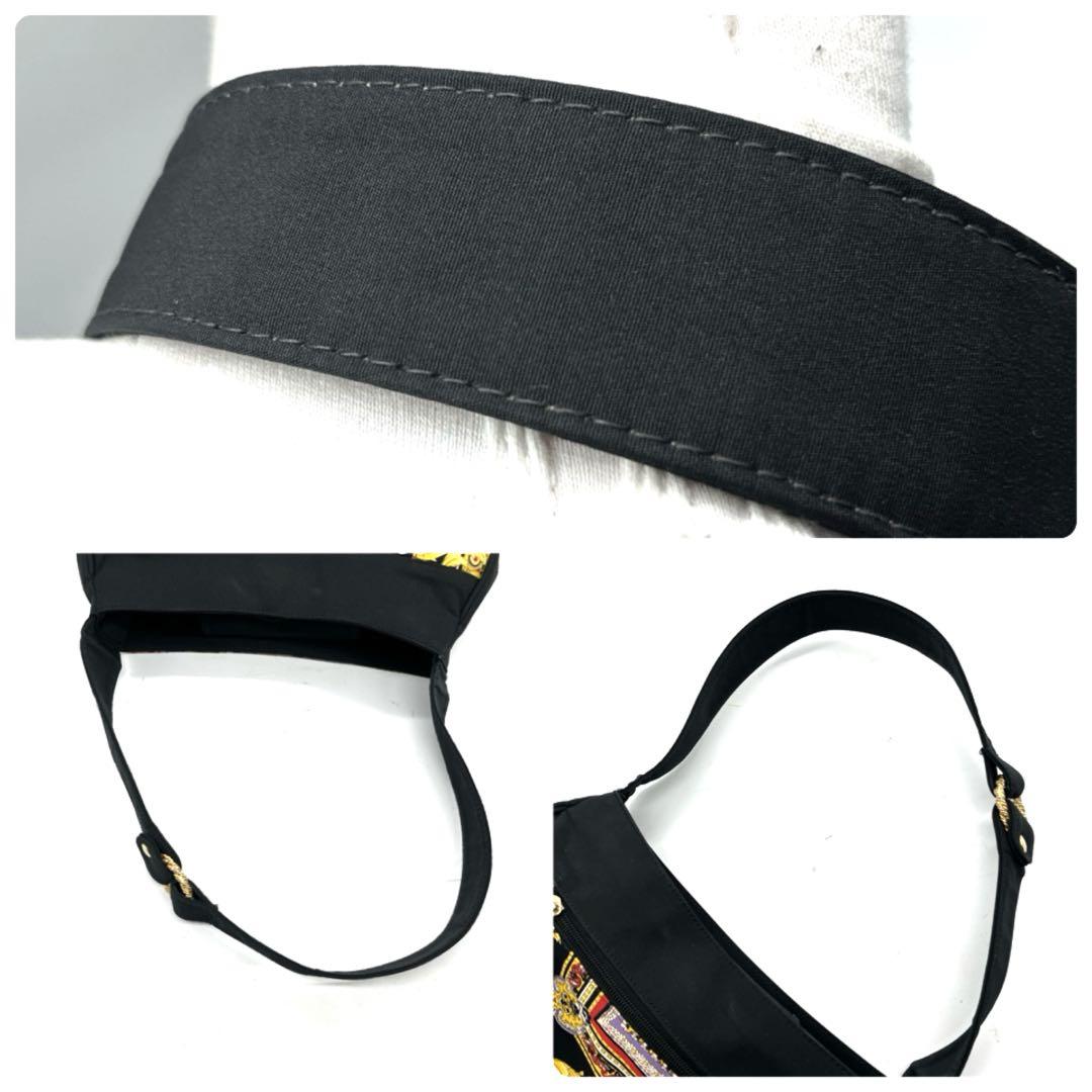 ヴェルサーチ ワンショルダーバッグ バロック柄 ゴールド装飾 イタリア製