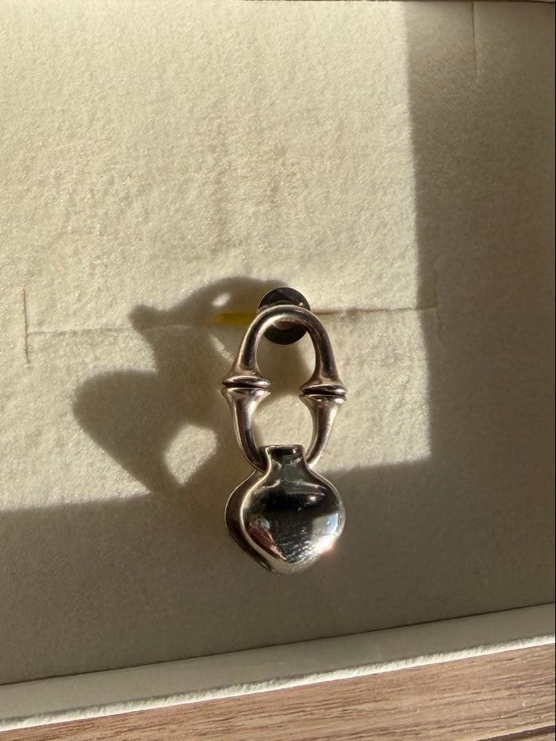 ヒアーズ h‘eres SPINAL DOUBLE PIERCE 片耳