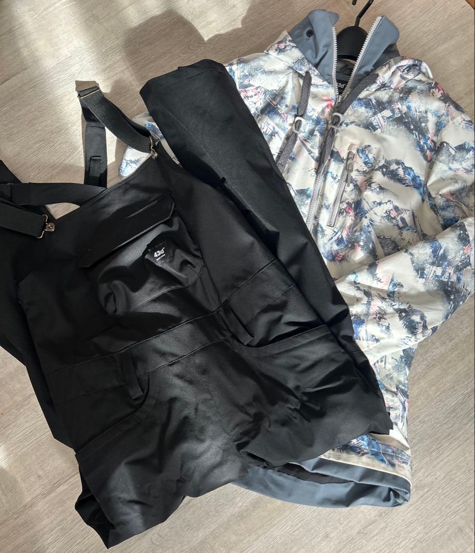 43DEGREES スノーボードウェア 上下セット ジャケット ビブパンツ
