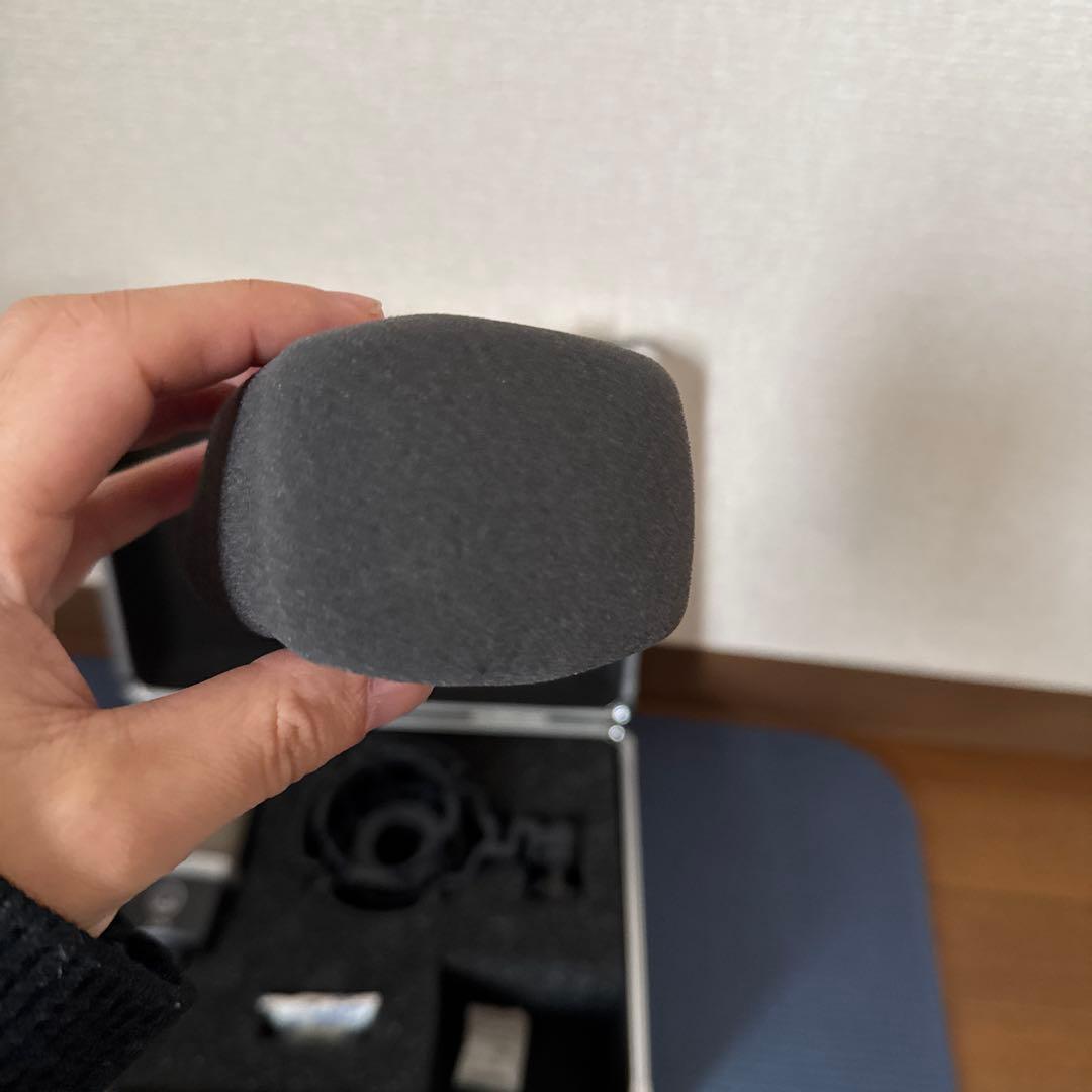 AKG C214 コンデンサーマイク