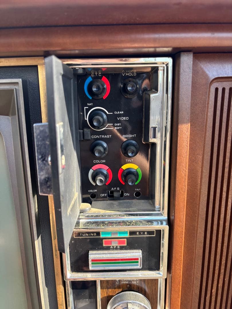 【すぐ処分したい為お値下げ可】テレビ昭和レトロ　ジャンク品　日立ブラウン管　希少