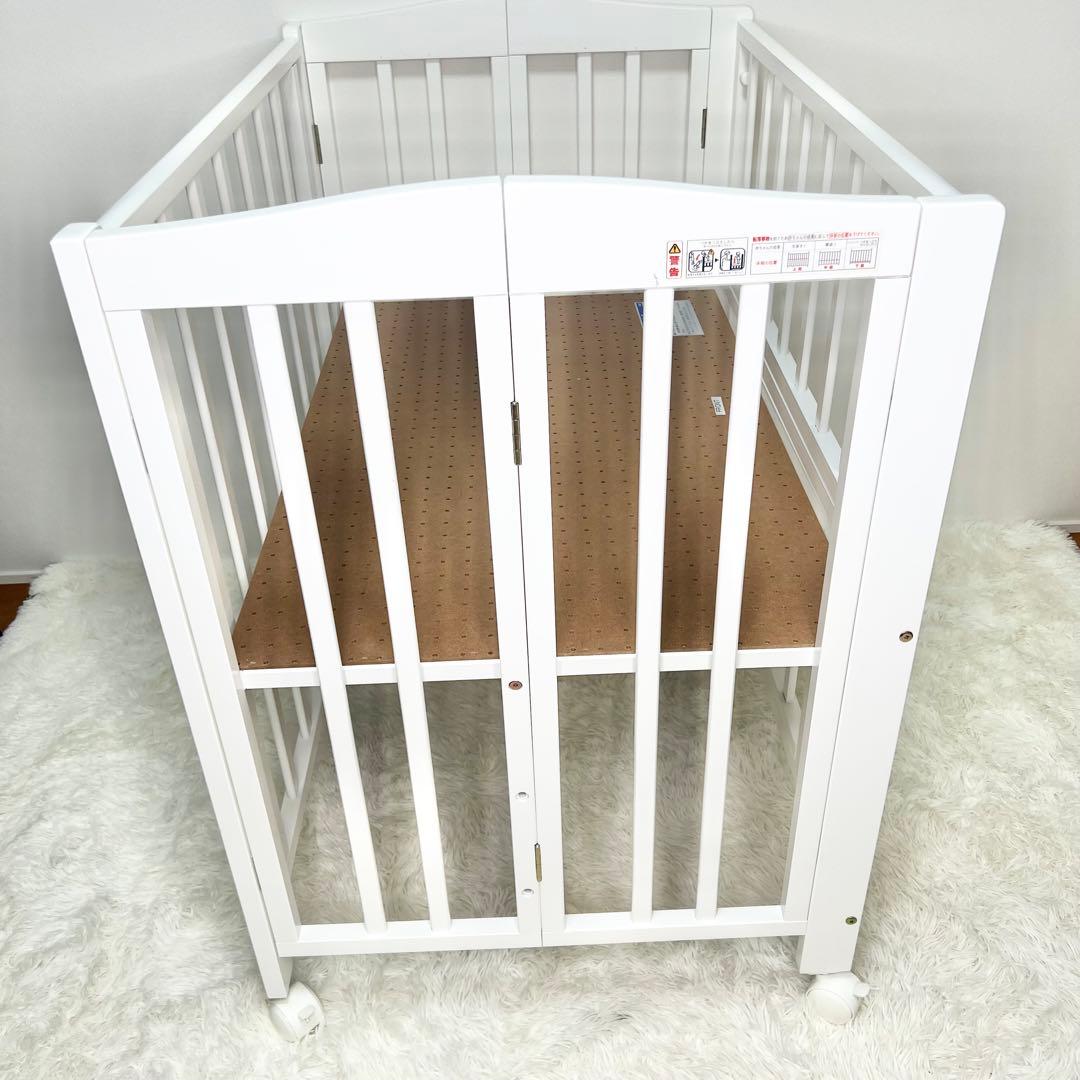 極美品 送料無料 KATOJI ミニベッド 折り畳み ホワイト 02700