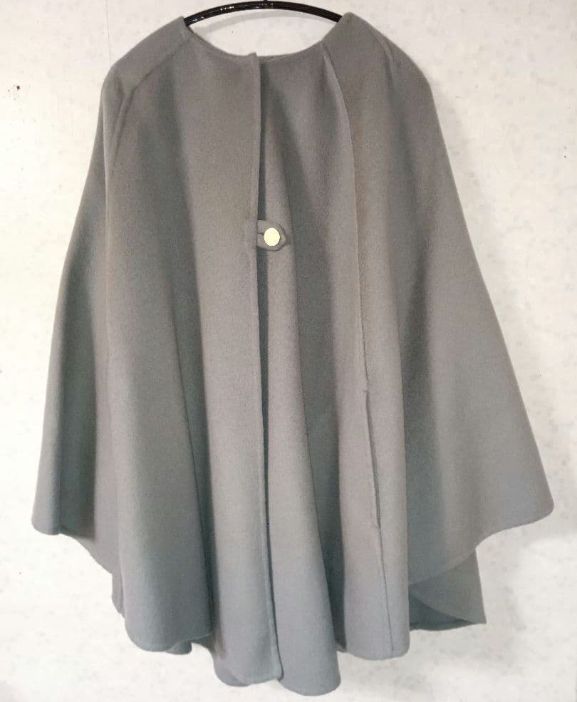 美品★HAUNT ★上質ウールケープコート　グレージュ